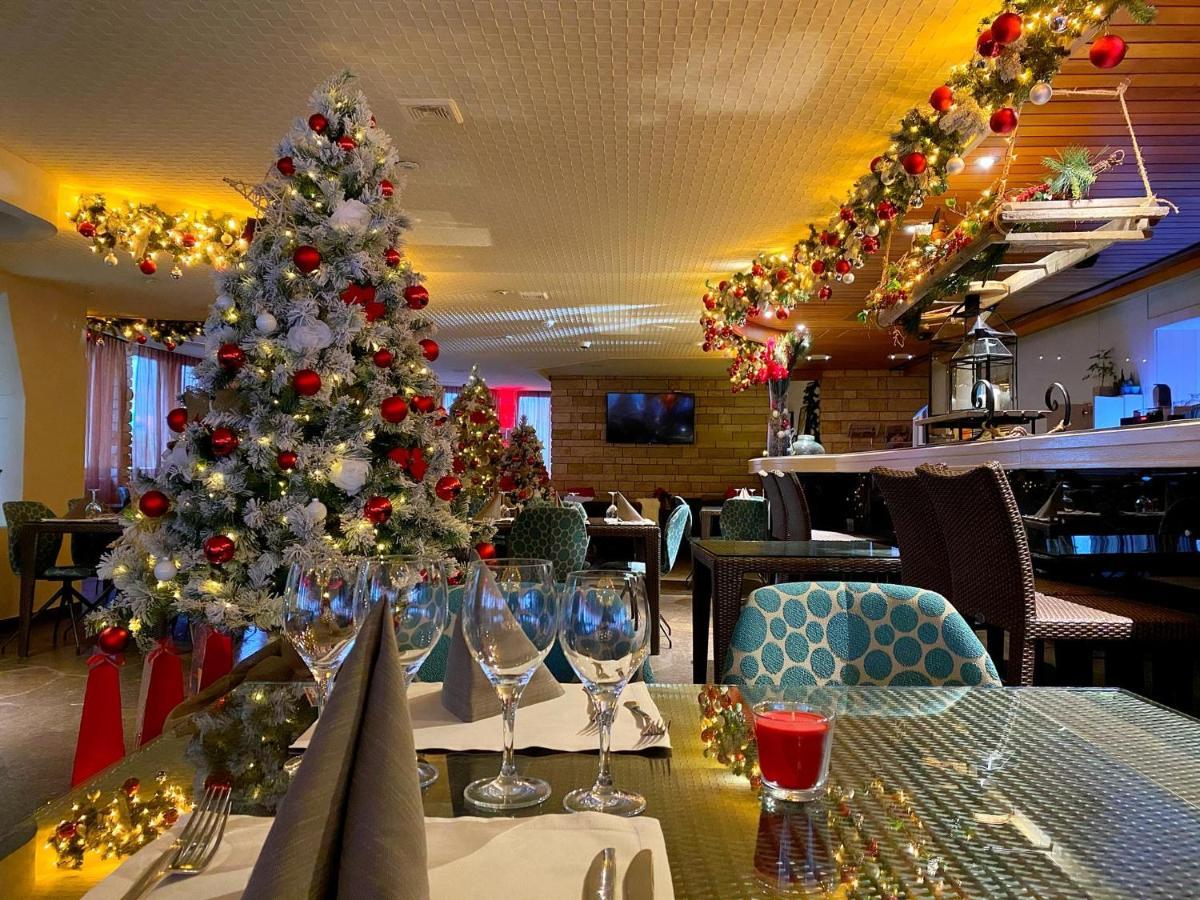 Hotel Restaurant La Porte D'octodure 3*